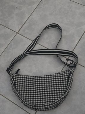 Uniqlo Black & White Gingham Crossbody Bag